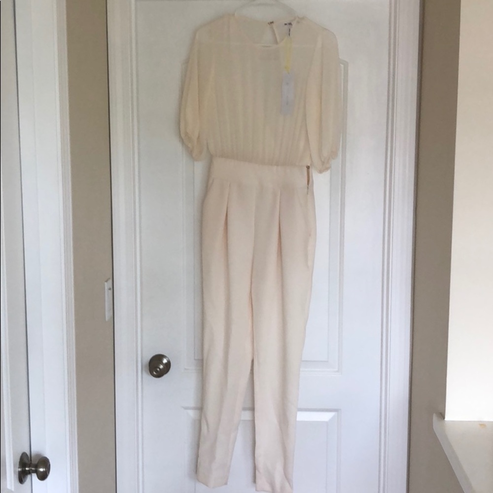 Bcbg jumpsuit. Fits amazing